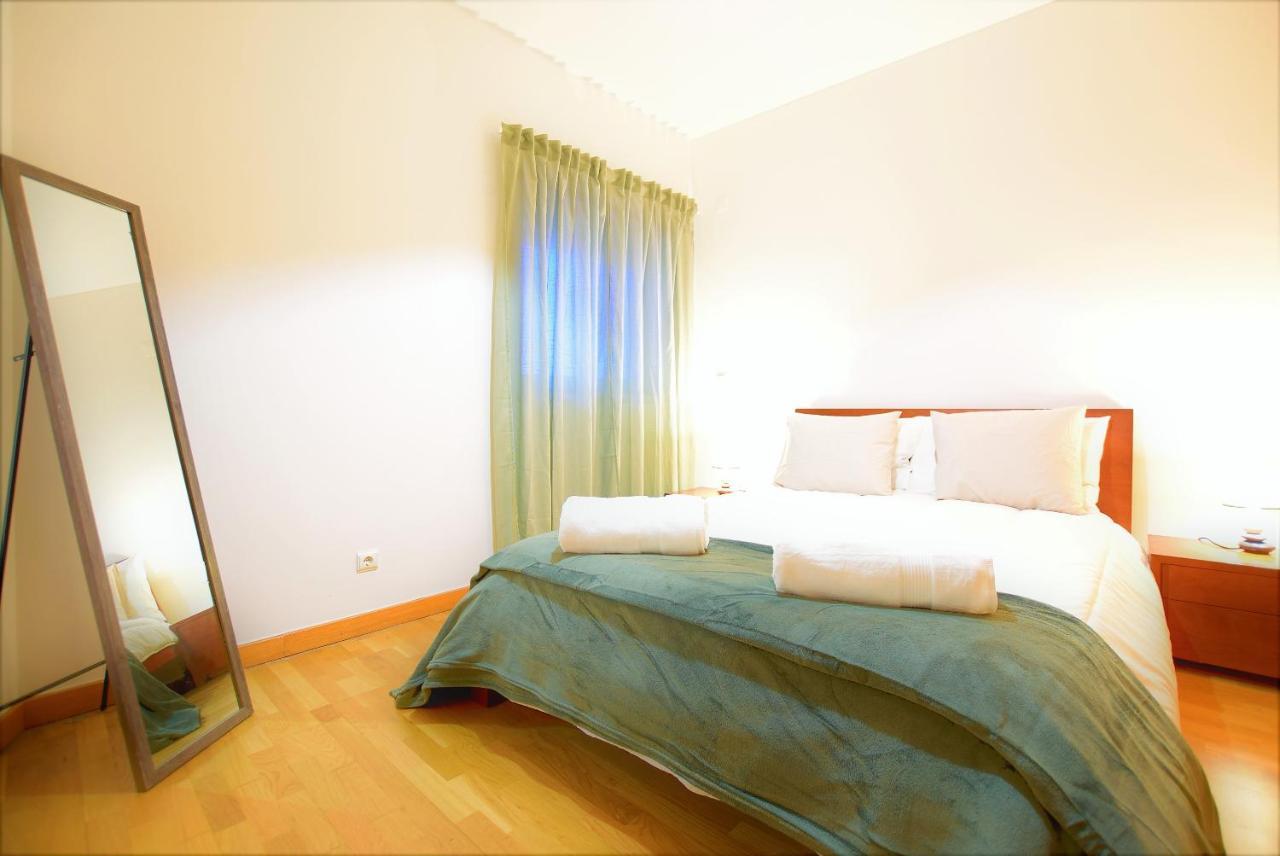 Marina De Albufeira T1 Ate 2 Pax Ou T2 Ate 6 Pax Com Piscina E Vista Marinaアパートメント エクステリア 写真