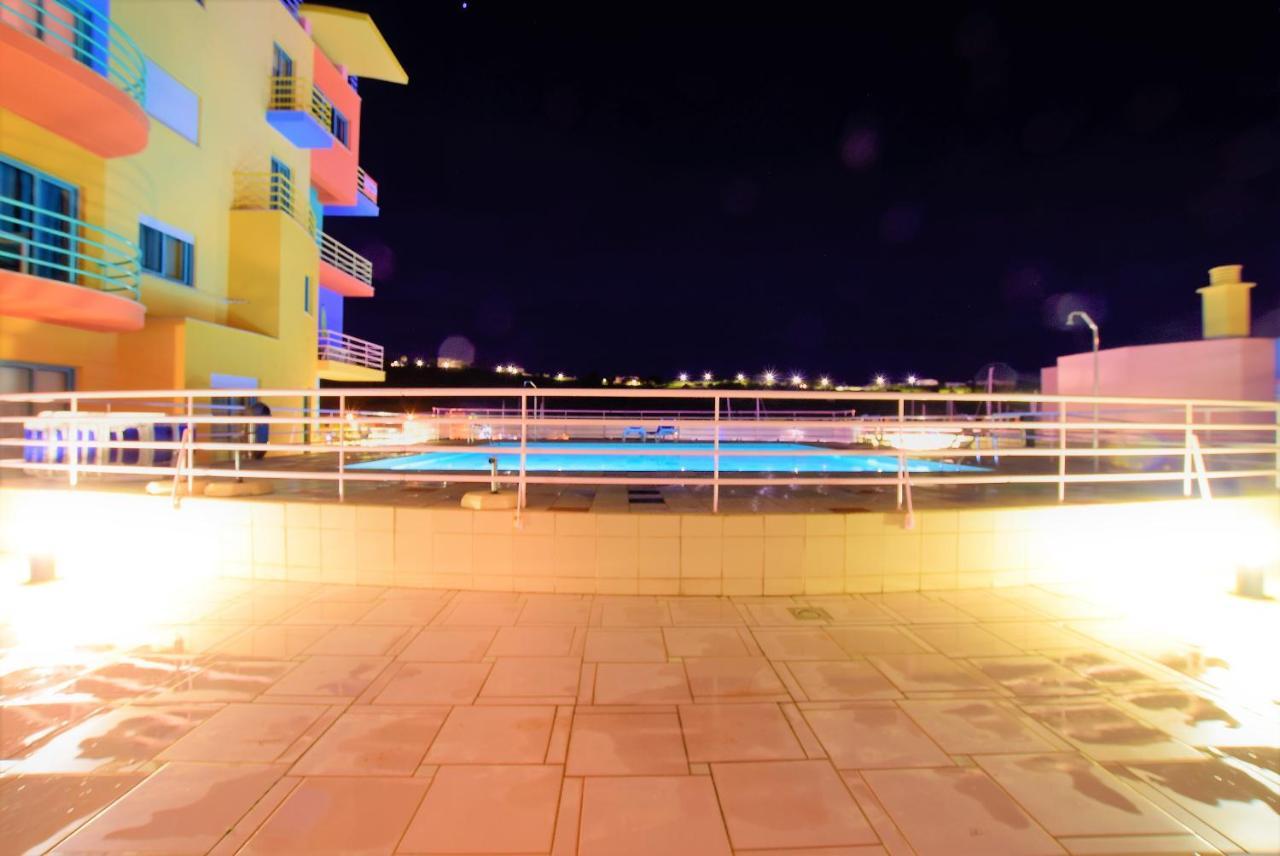 Marina De Albufeira T1 Ate 2 Pax Ou T2 Ate 6 Pax Com Piscina E Vista Marinaアパートメント エクステリア 写真